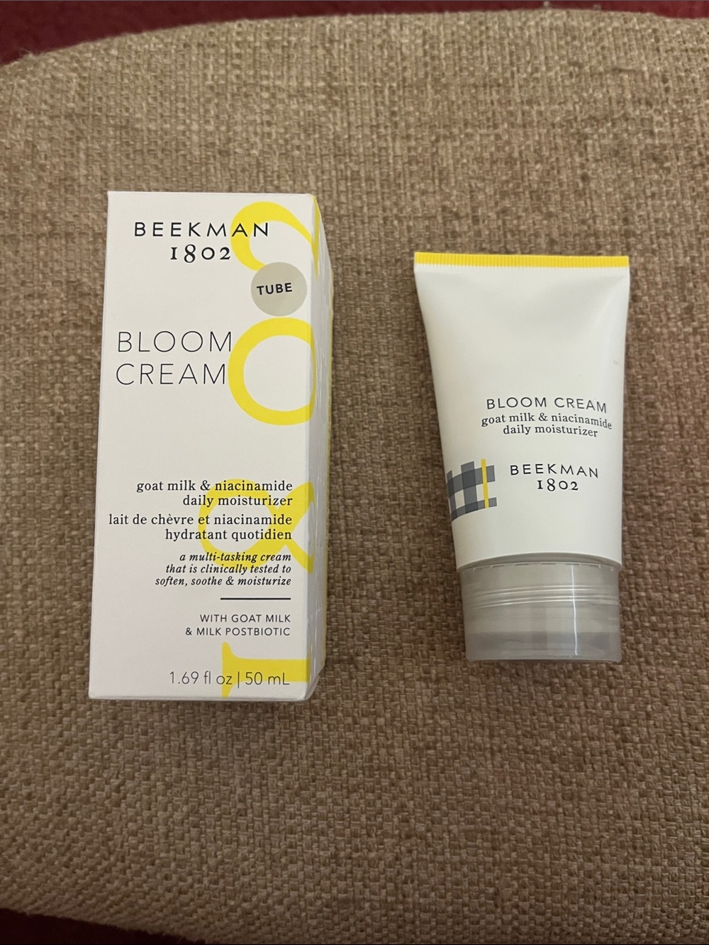 Beekman 1802 Bloom Cream Daily Moisturizer - White & Yellow
